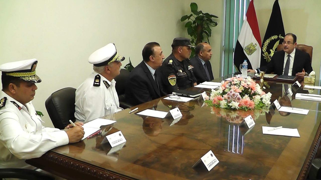 اجتماع اللواء مجدى عبد الغفار (2)