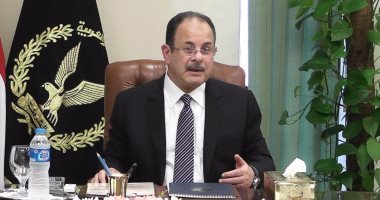 2-وزير الداخلية قبل مؤتمر الشباب