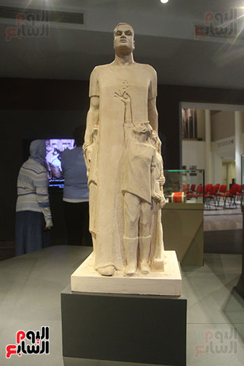 تمثال جمال عبد الناصر 