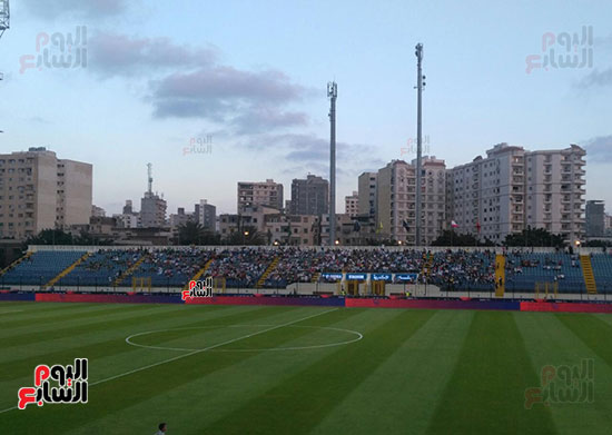 جمهور الزمالك يتوافد على استاد الإسكندرية