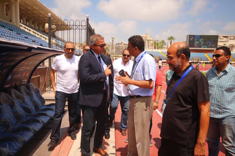 عامر حسين رئيس لحنة المسابقات مع وزير الرياضة