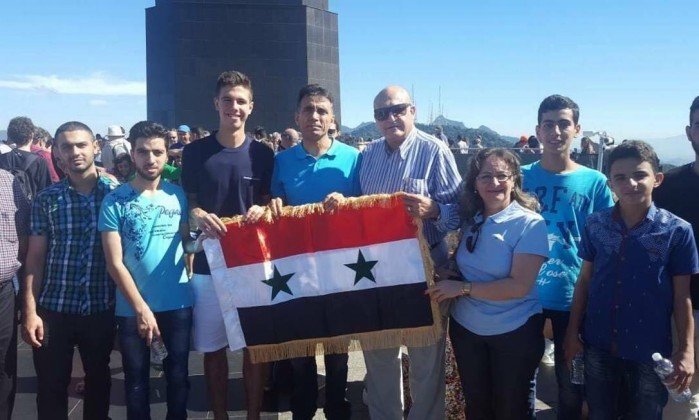 حافظ بشار الاسد مع الفريق السورى
