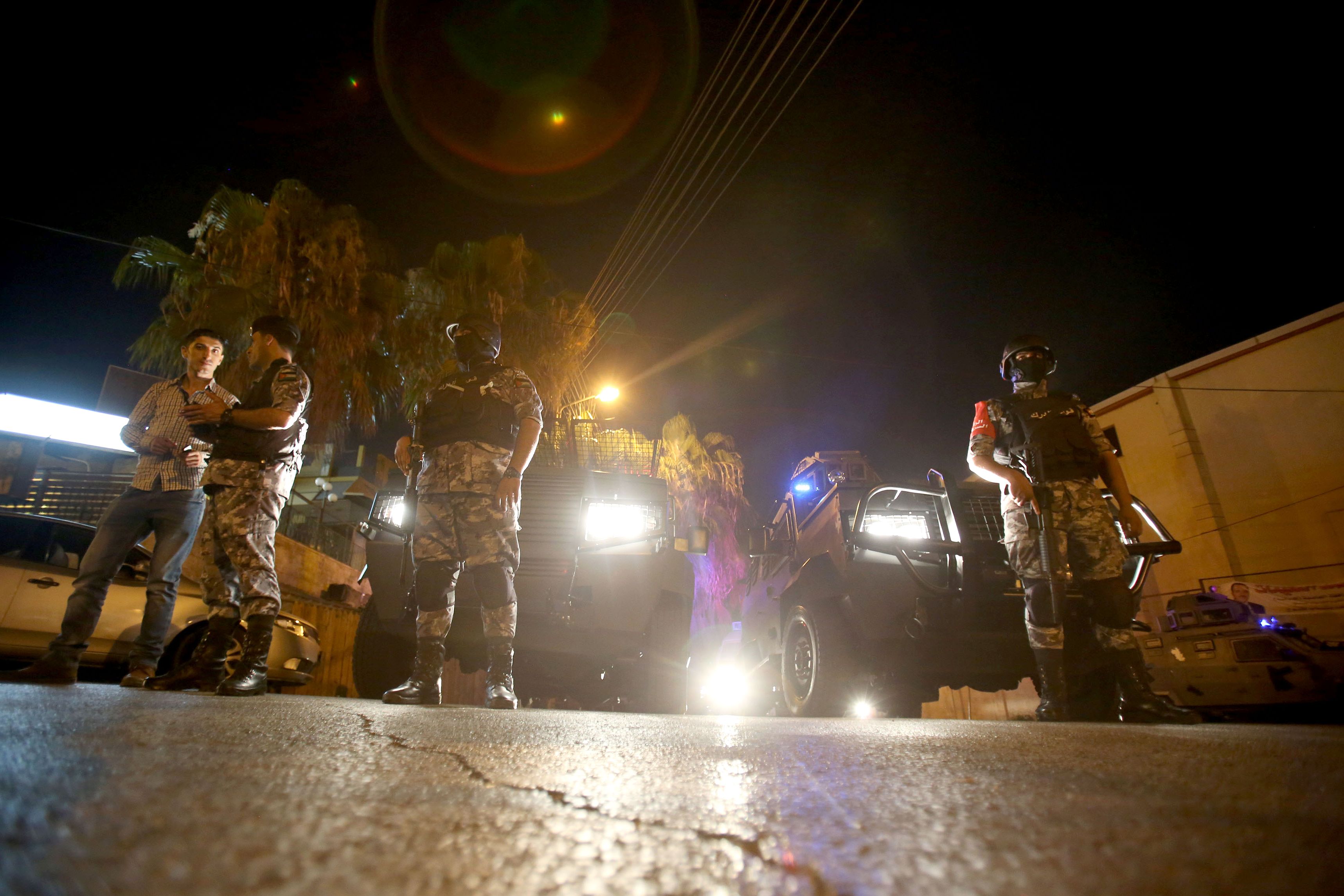 القوات الخاصة الأردنية بمحيط الحادث فى عمان