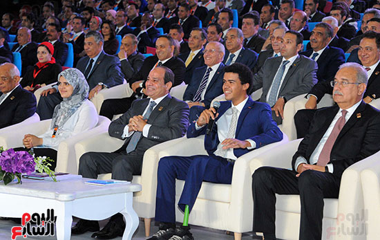 السيسى فى مؤتمر الشباب (9)