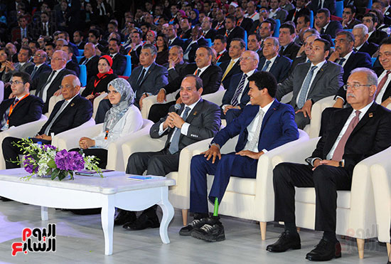 السيسى فى مؤتمر الشباب (8)