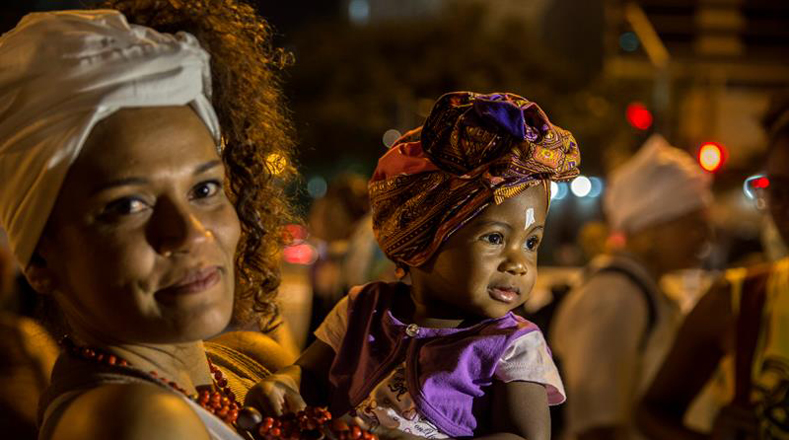 برازيليات من أصل أفريقى فى مسيرة ضد العنف