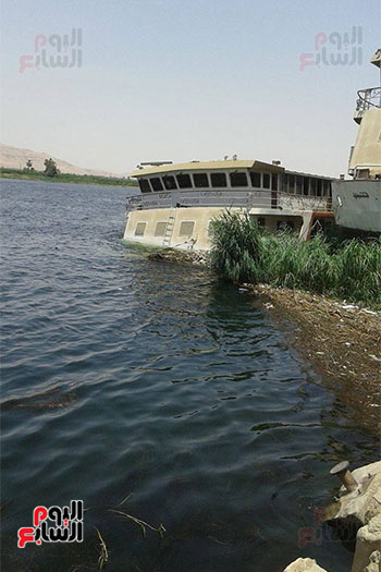      أزمات يومية أمام المحافظة فى المراكب النيلية