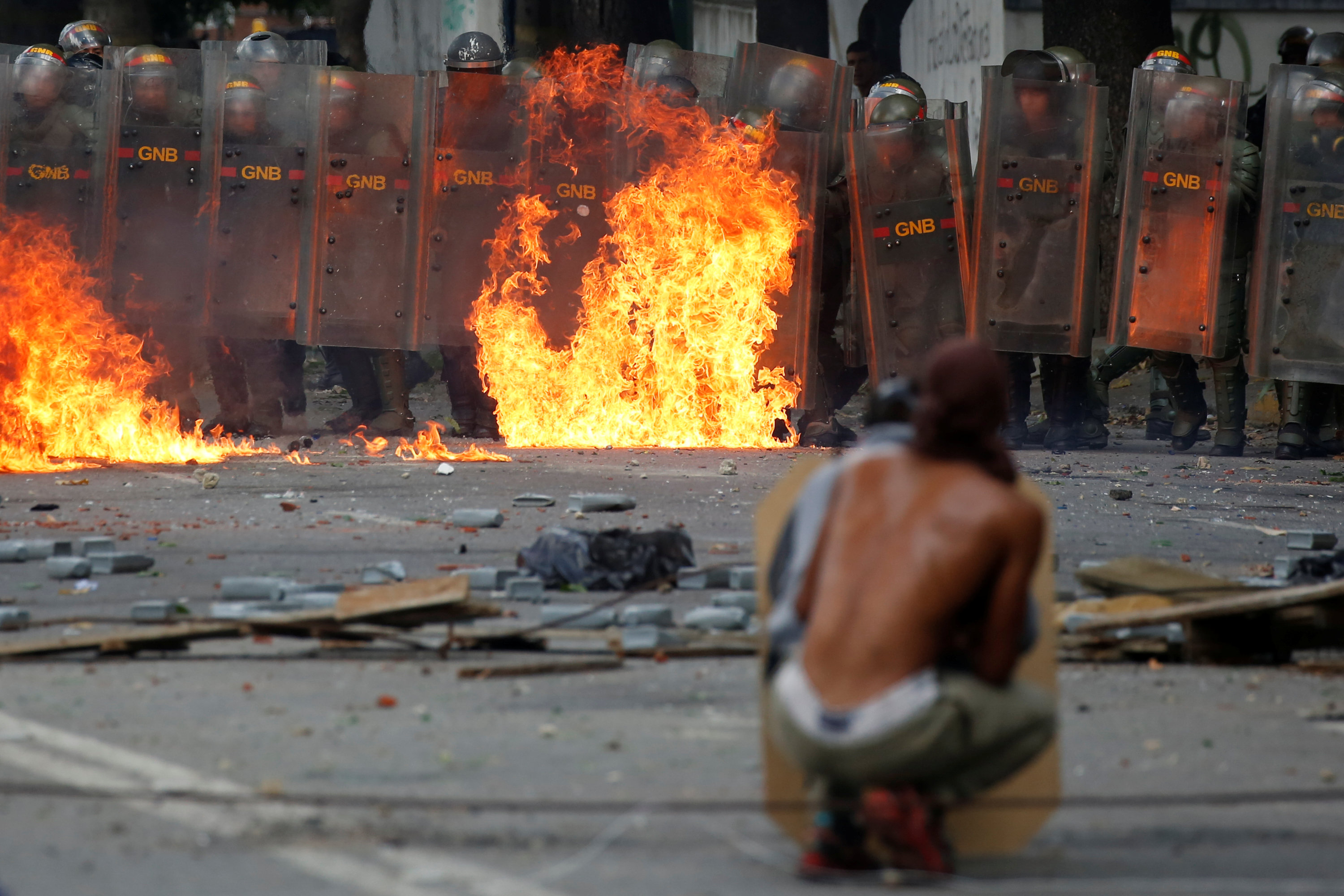اشتباكات فى فنزويلا مع قوات الشرطة