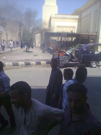 أحداث ساخنة واشتباكات بين الإخوان والشرطة يوم فض رابعة بالأقصر