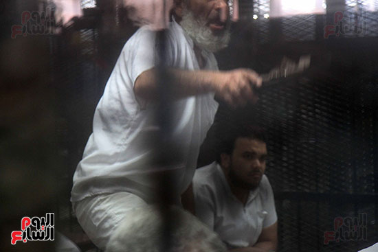 اقتحام قسم حلوان (20)