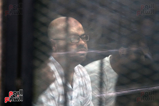 اقتحام قسم حلوان (10)