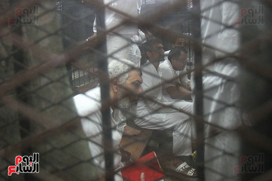 اقتحام قسم حلوان (23)