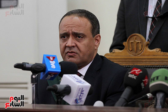 اقتحام قسم حلوان (6)