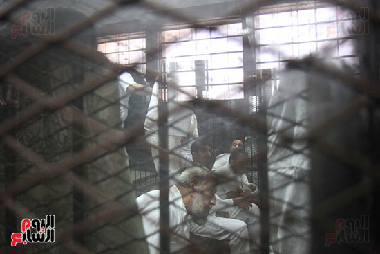 اقتحام قسم حلوان (22)