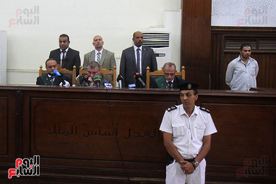 اقتحام قسم حلوان (15)