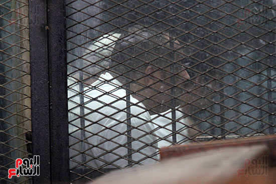 اقتحام قسم حلوان (1)