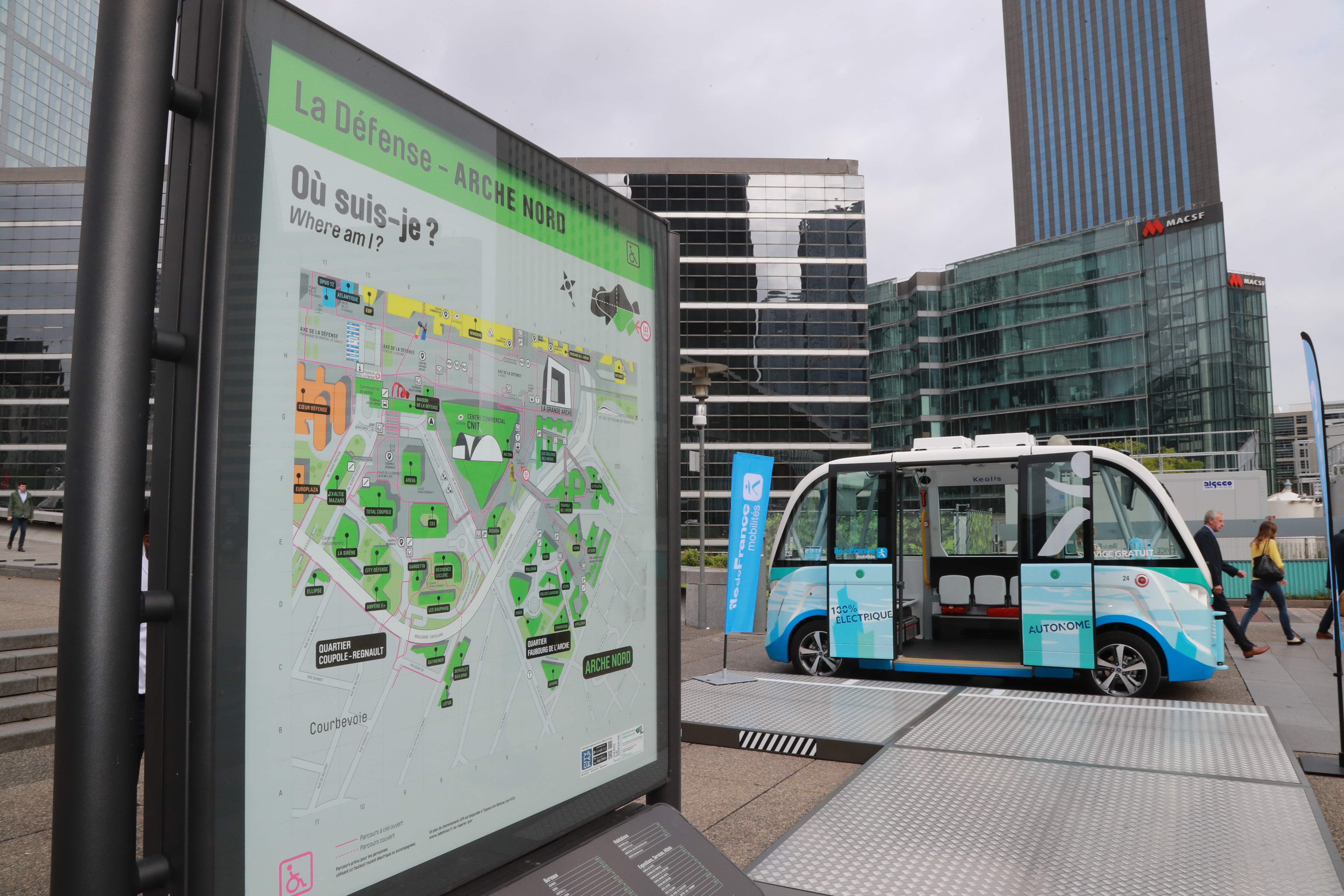 محطة حافلة الكهرباء الجديدة فى باريس