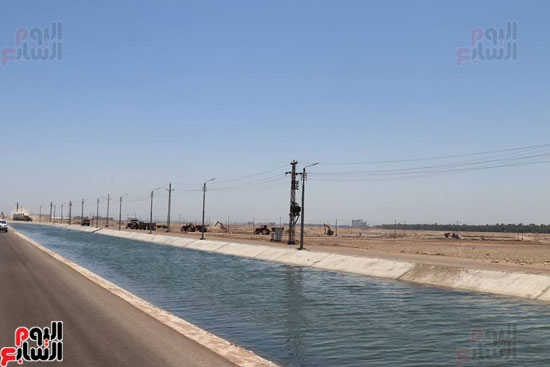 مجرى مائى بالمزرعة