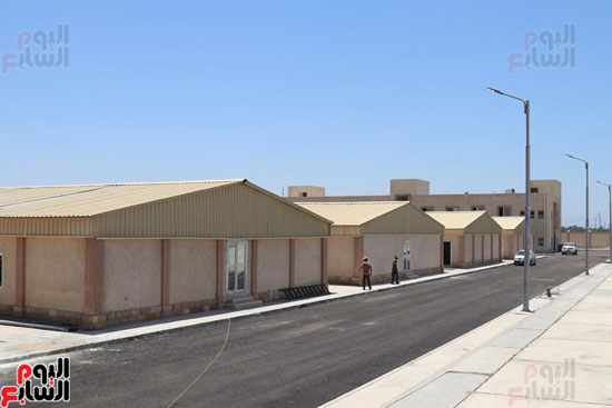 بعض الأبنية داخل المزرعة