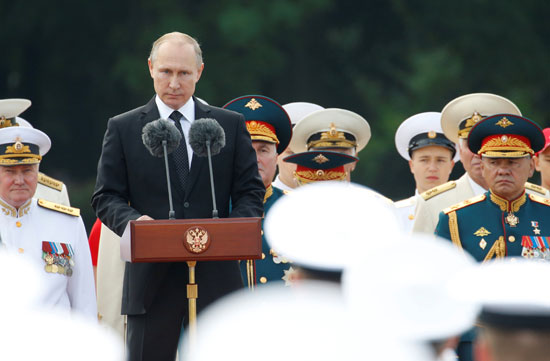 بوتين يلقى كلمة خلال احتفال يوم البحرية الروسية