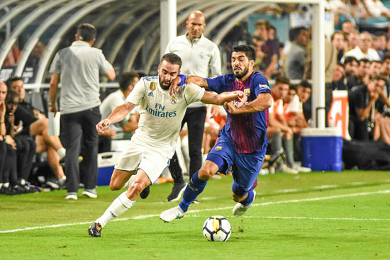 سواريز وكارفخال في مباراة ريال مدريد وبرشلونة
