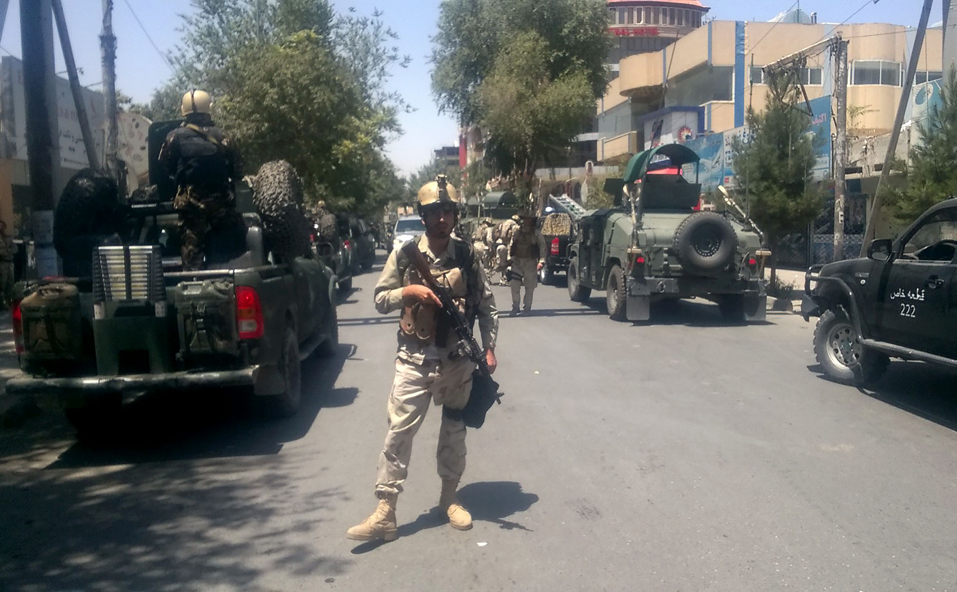 انتشار للجيش والشرطة فى أفغانستان عقب تفجير كابول