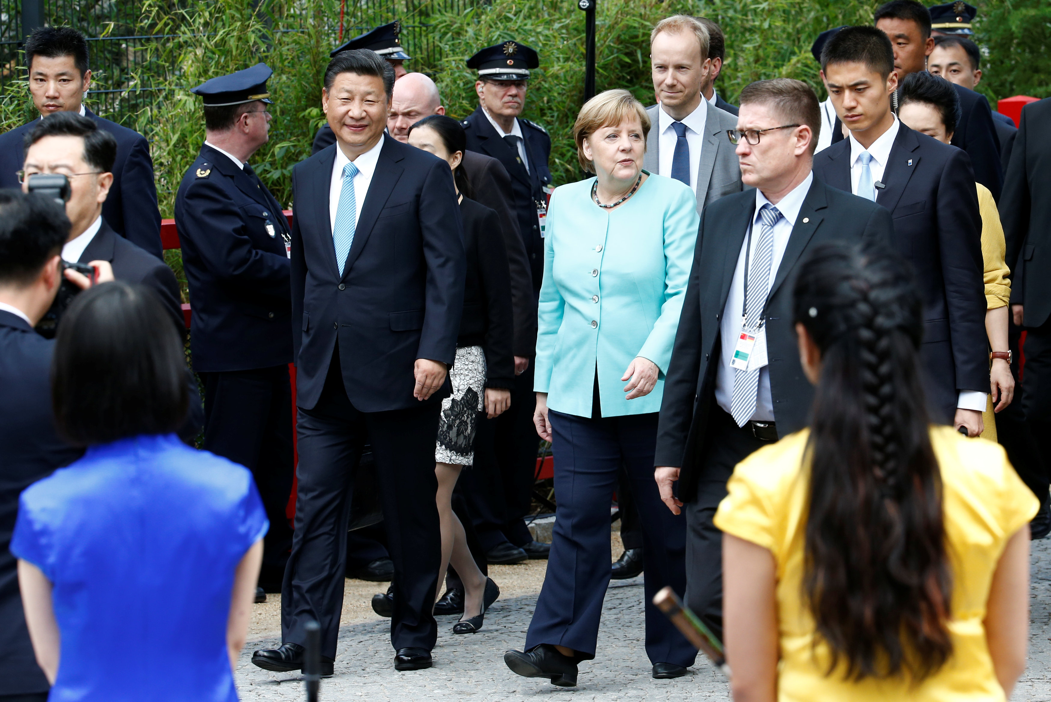 وصول ميركل والرئيس الصينى إلى حديقة حيوان برلين