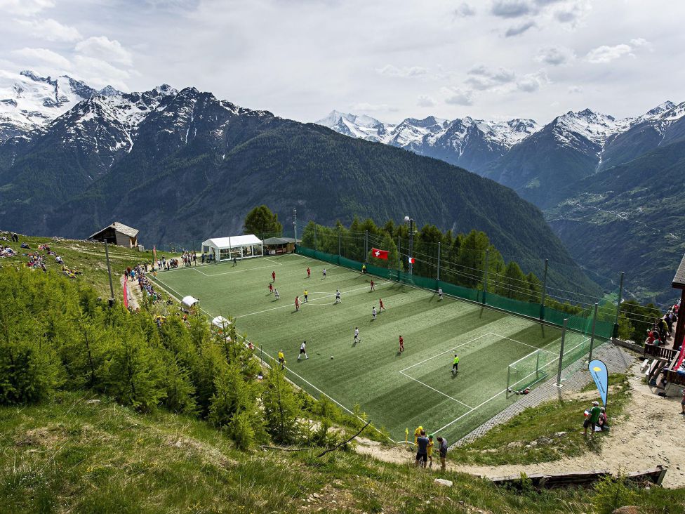 ملعب اوتمار هيتسفيلد فى سويسرا