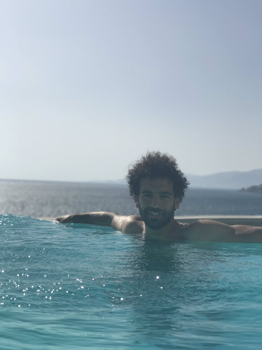 محمد صلاح في اليونان قبل الانضمام لتدريبات ليفربول