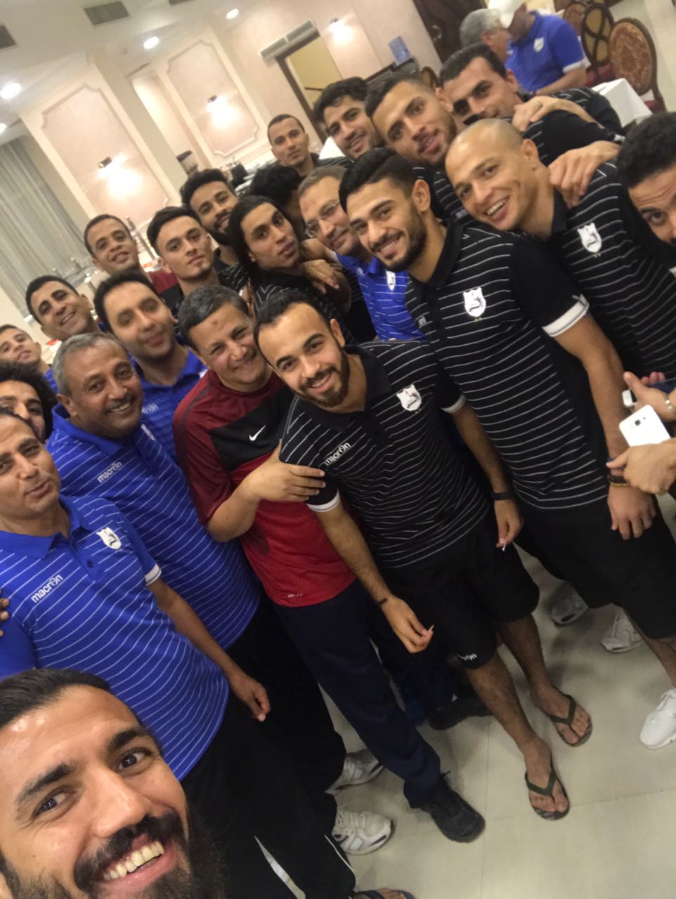 احتفال إنبى بعمرو مرعى احتفال إنبى بعمرو مرعى