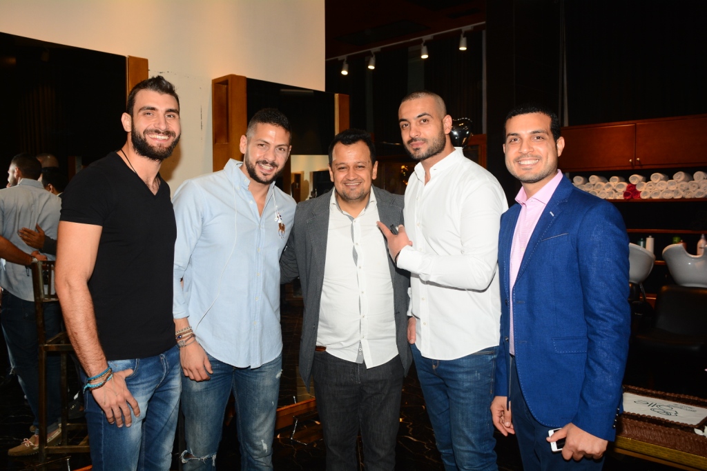 الفنان عمرو سمير قبل أيام من وفاته (6)