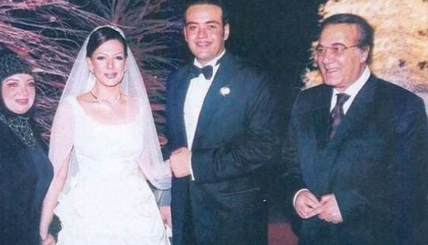 حفل زفاف سارة عادل إمام ويظهر بالصورة الفنان الكبير محمود ياسين وزوجته الفنانة المعتزلة شهيرة