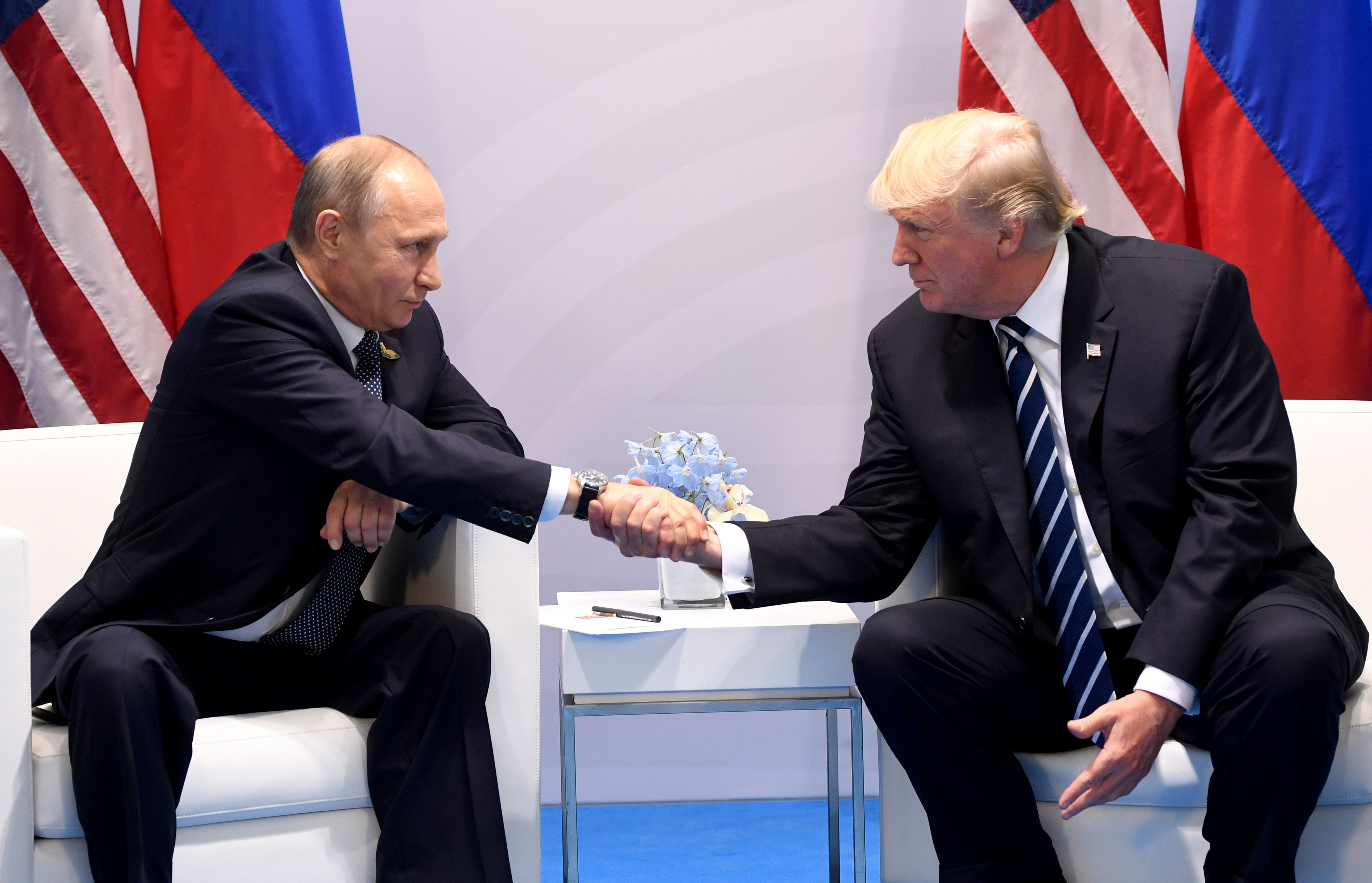 لقاء بوتين وترامب الأول