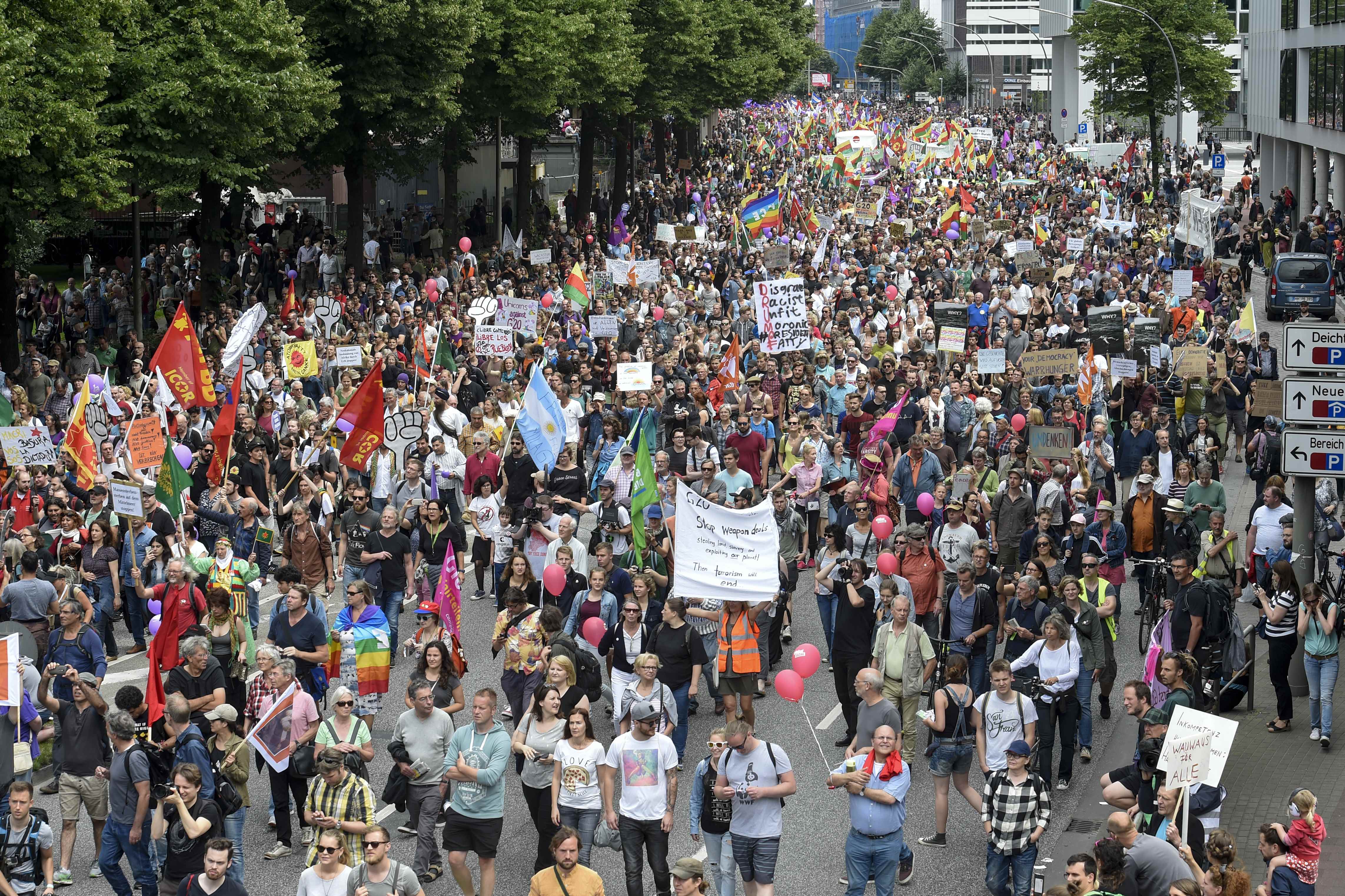 مظاهرات فى ألمانيا أمام قمة العشرين للتنديد بالإرهاب