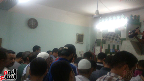 صلاة الجنازة على الشهيد النقيب محمد صلاح