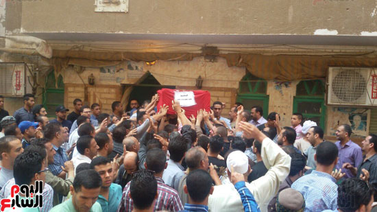 جانب من جنازة الشهيد النقيب محمد صلاح