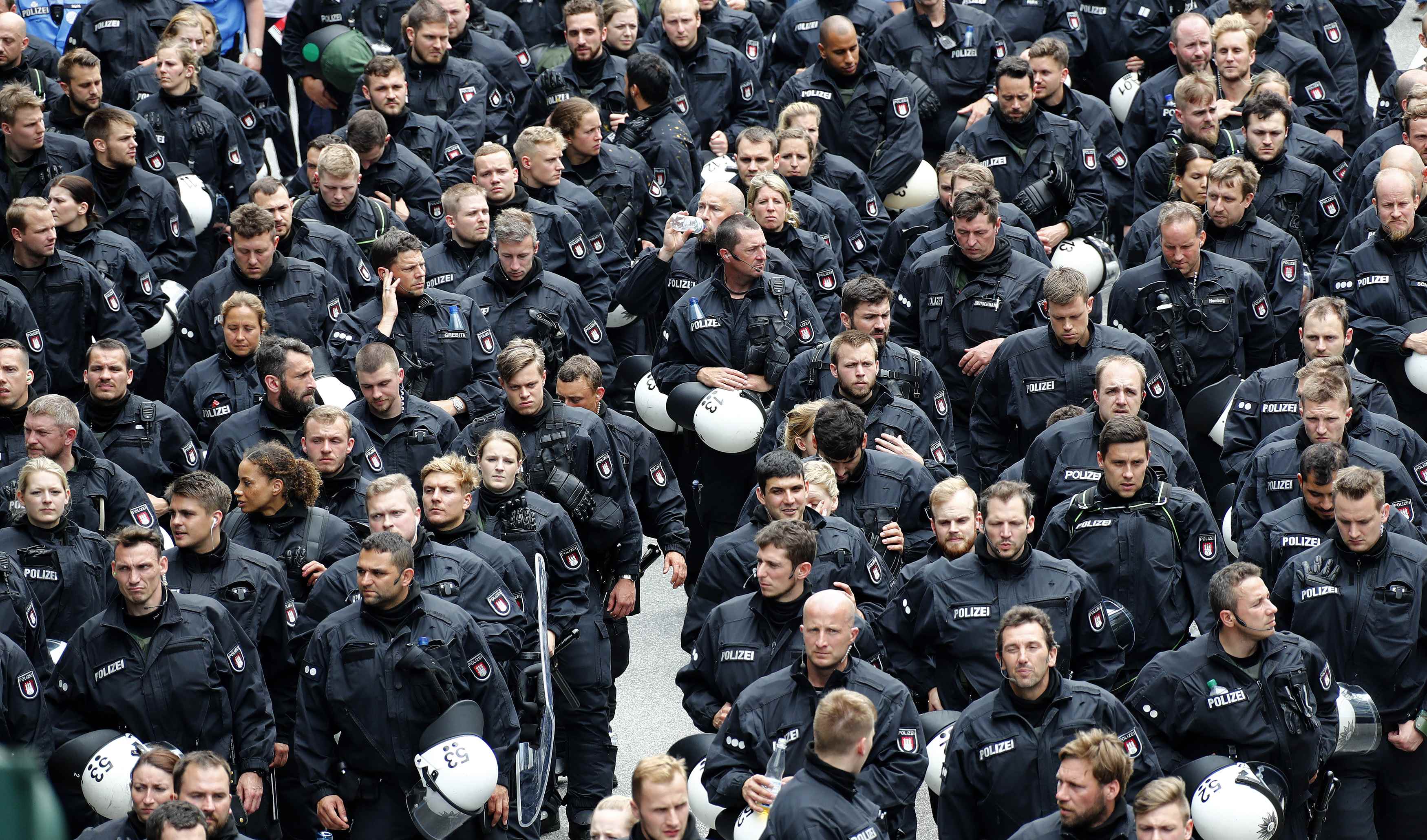 أعداد كبيرة من الشرطة الألمانية لتأمين المظاهرات فى هامبورج