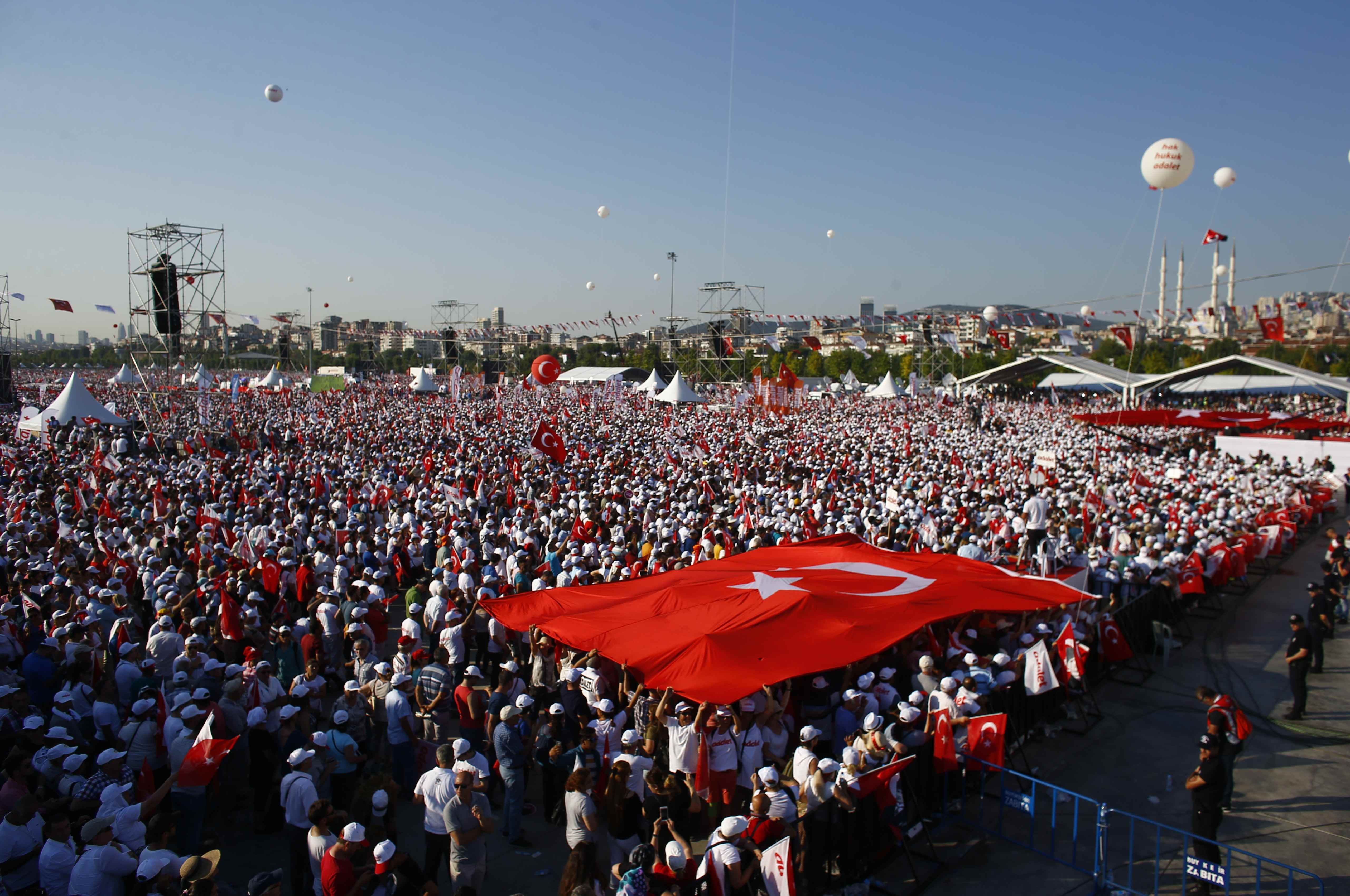 احتجاجات ضد الرئيس التركى