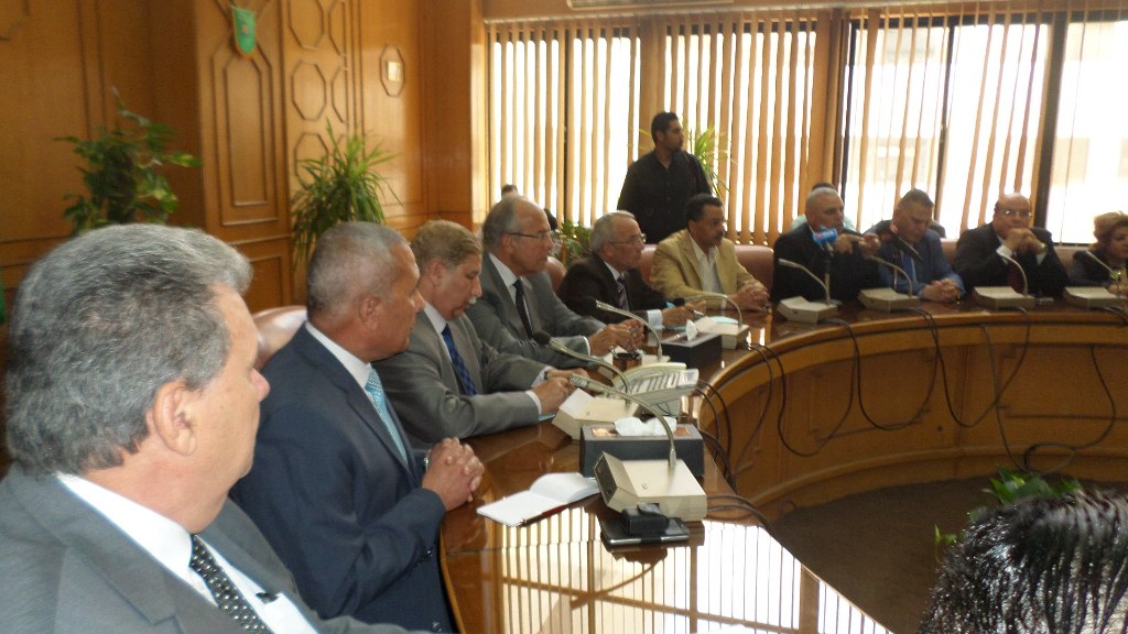 وزير التنمية المحلية يلتقى بمحافظى السويس وشمال سيناء والاسماعيلية (2)