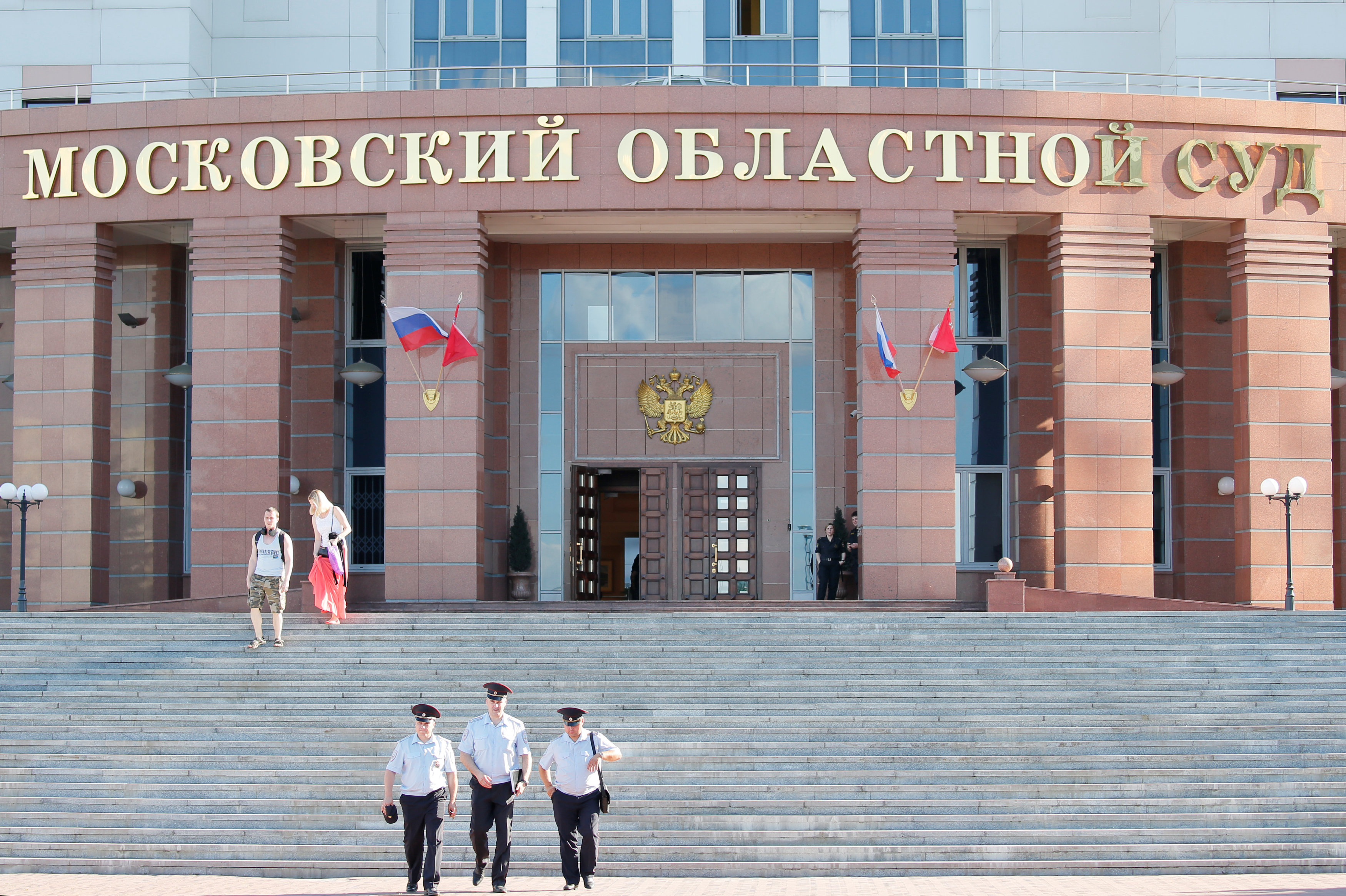 انتشار أمنى مكثف أمام محكمة روسية بعد مقتل 3 متهمين