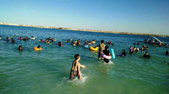 شاطئ كليوباترا على شبه جزيرة تطل على مرسى مطروح