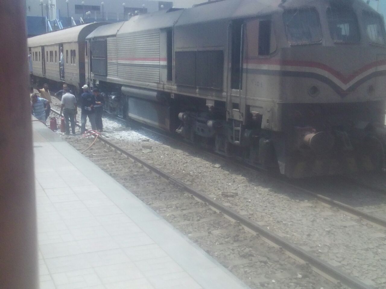 السيطرة على حريق محدود فى قطار ركاب فى محطة الجيزة (2)
