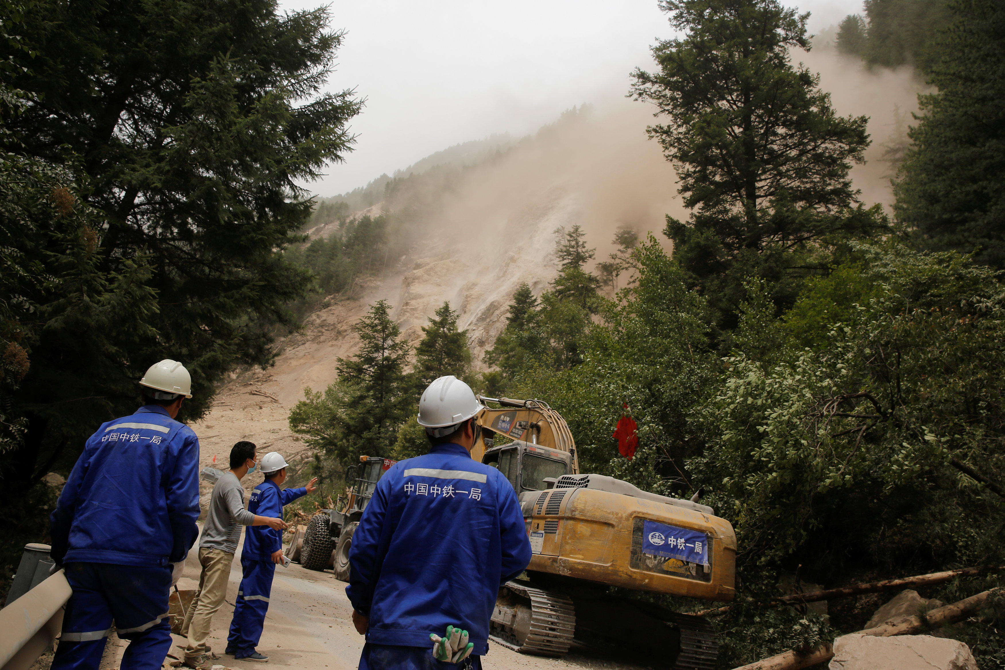 عمال الإغاثة