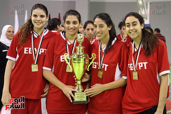مصر تتوج بلقب البطولة العربية لسيدات السلة (17)