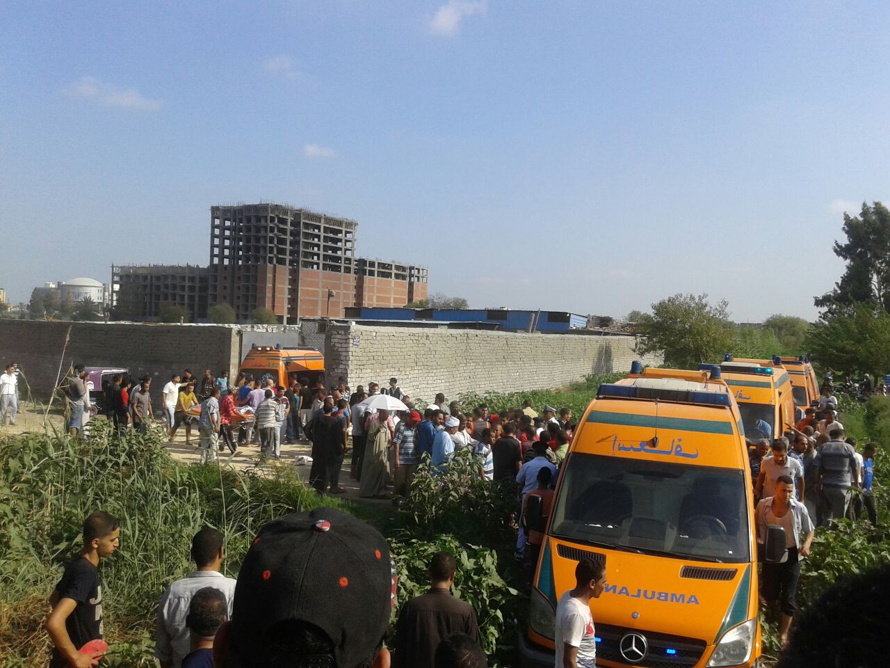 محافظ الإسكندرية يتفقد حادث قطارى منطقة خورشيد  (2)