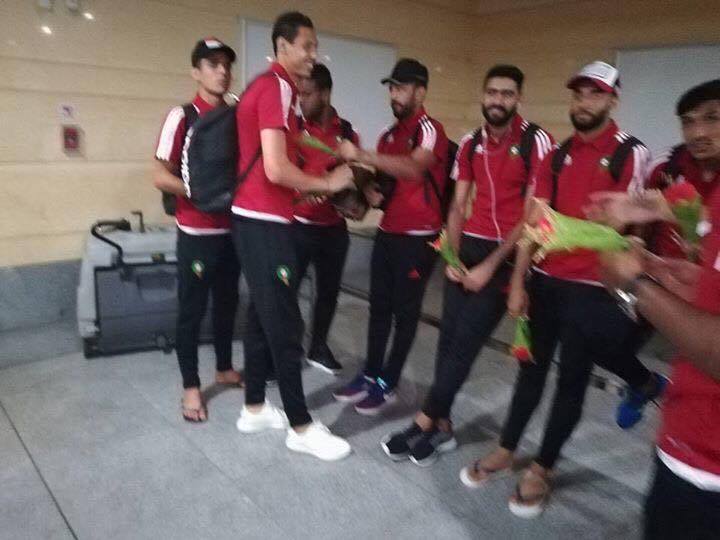 لاعبو المغرب فى المطار