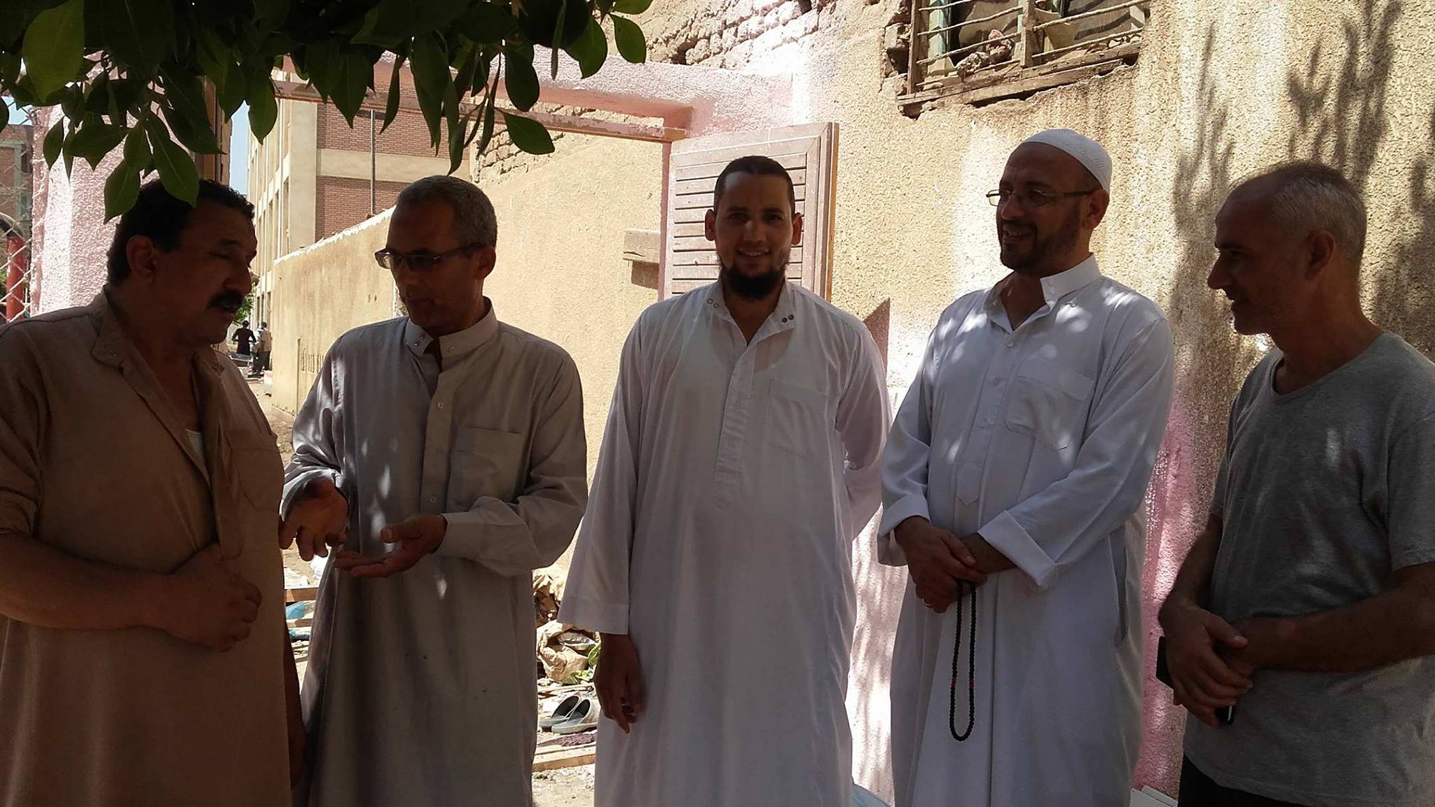 المعلمين والمدير