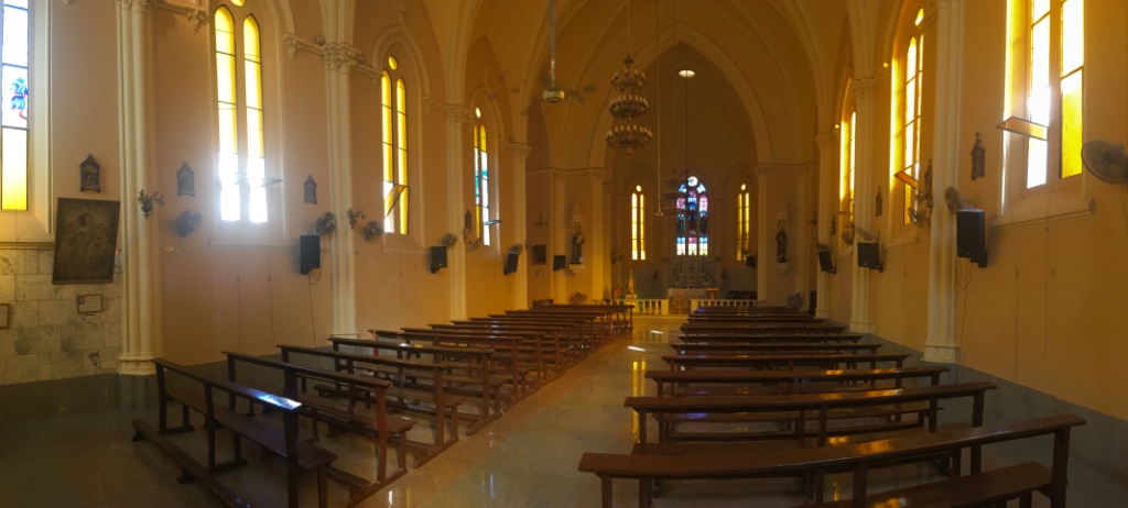 كنيسة سانت تريزا بأسيوط بعد التجديد (1)