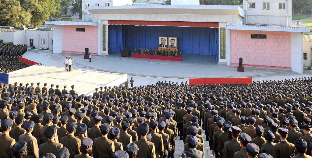 تقديم-المتطوعين-فى-جيش-كوريا-الشمالية