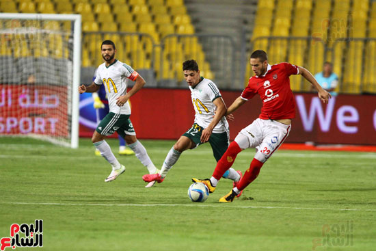 محمد مسعد يواجه الأهلى بقميص المصرى